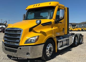 Main image Freightliner Cascadia 126
